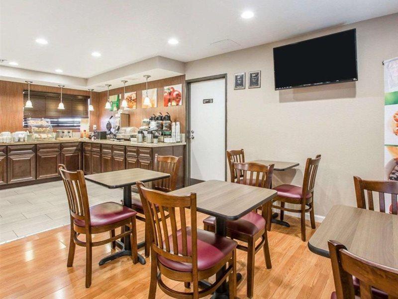 Quality Inn & Suites Woodland - Sacramento Airport Экстерьер фото