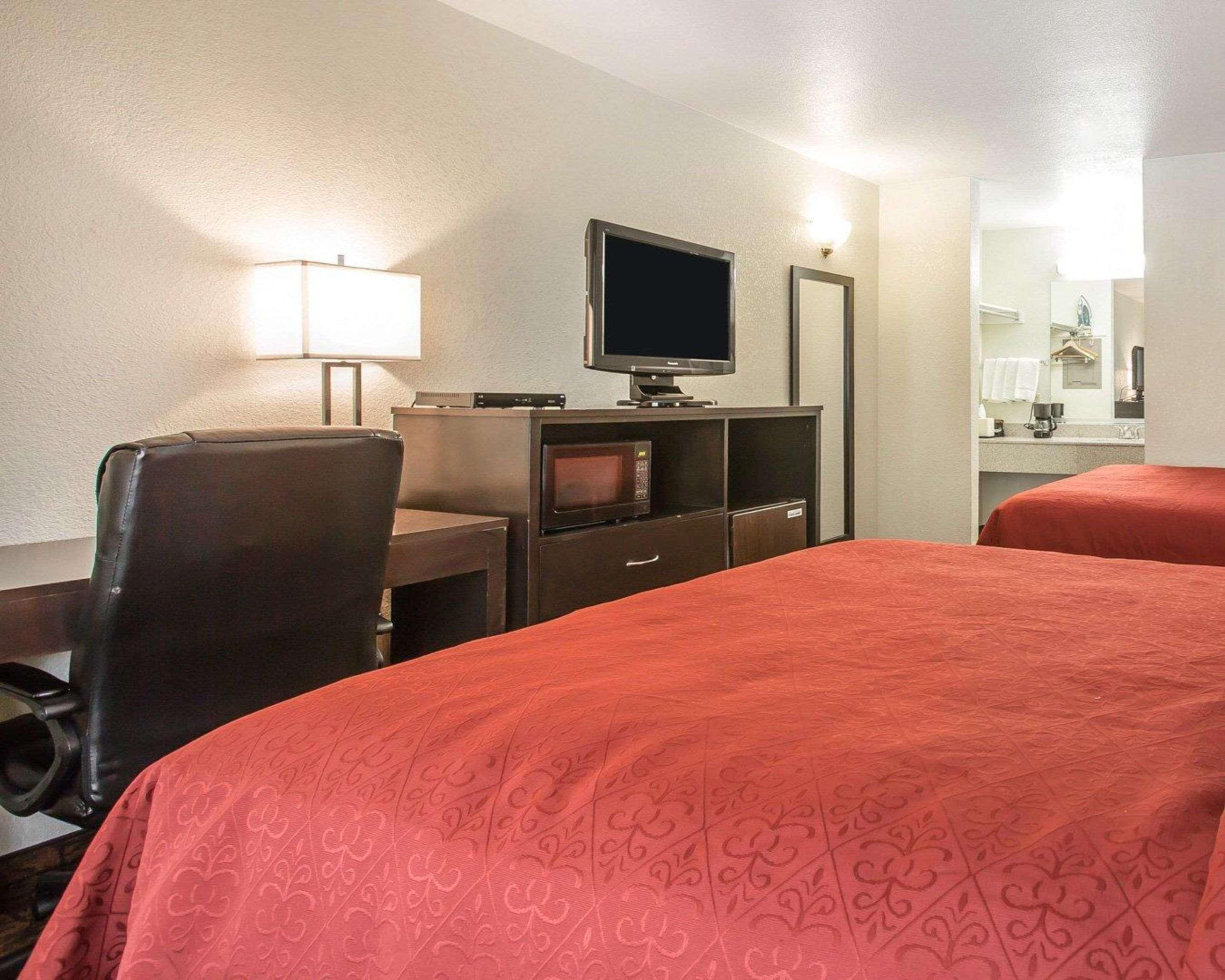 Quality Inn & Suites Woodland - Sacramento Airport Экстерьер фото
