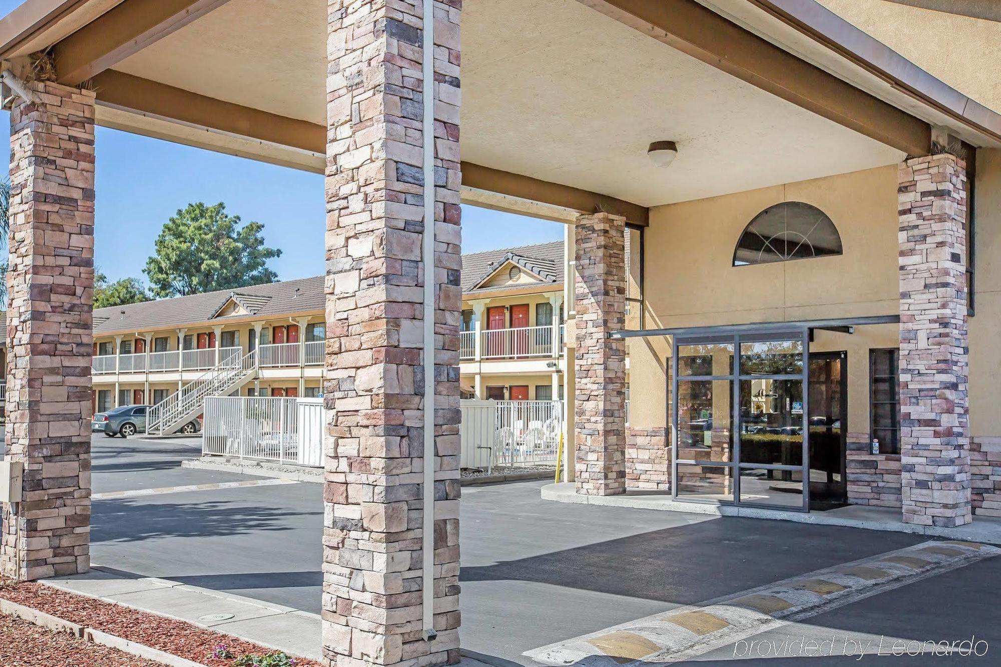 Quality Inn & Suites Woodland - Sacramento Airport Экстерьер фото