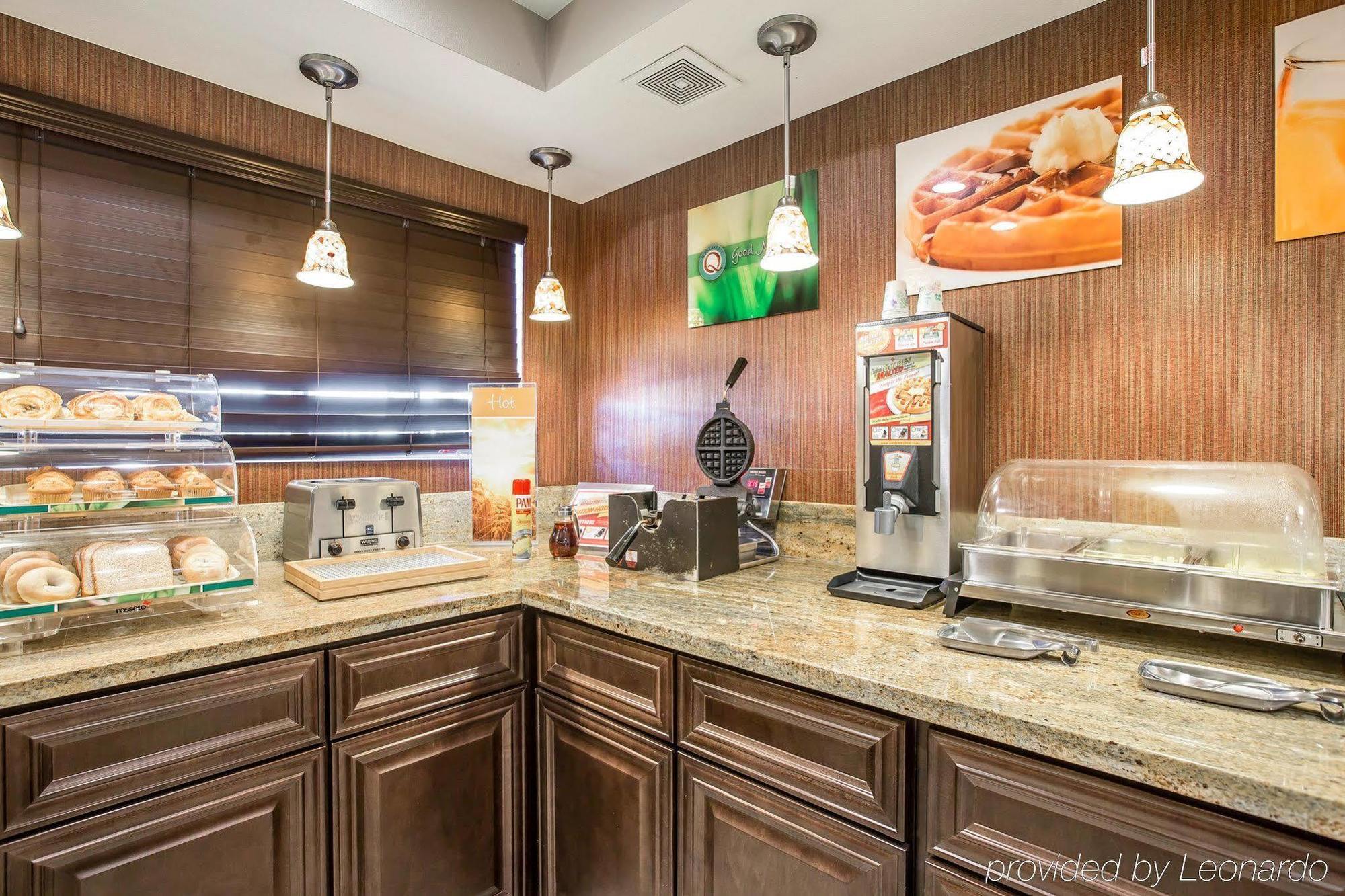 Quality Inn & Suites Woodland - Sacramento Airport Экстерьер фото