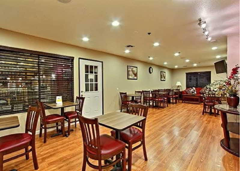 Quality Inn & Suites Woodland - Sacramento Airport Экстерьер фото